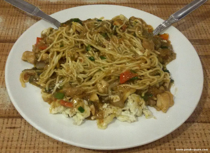Soong Tong Mixed Gravy Noodles